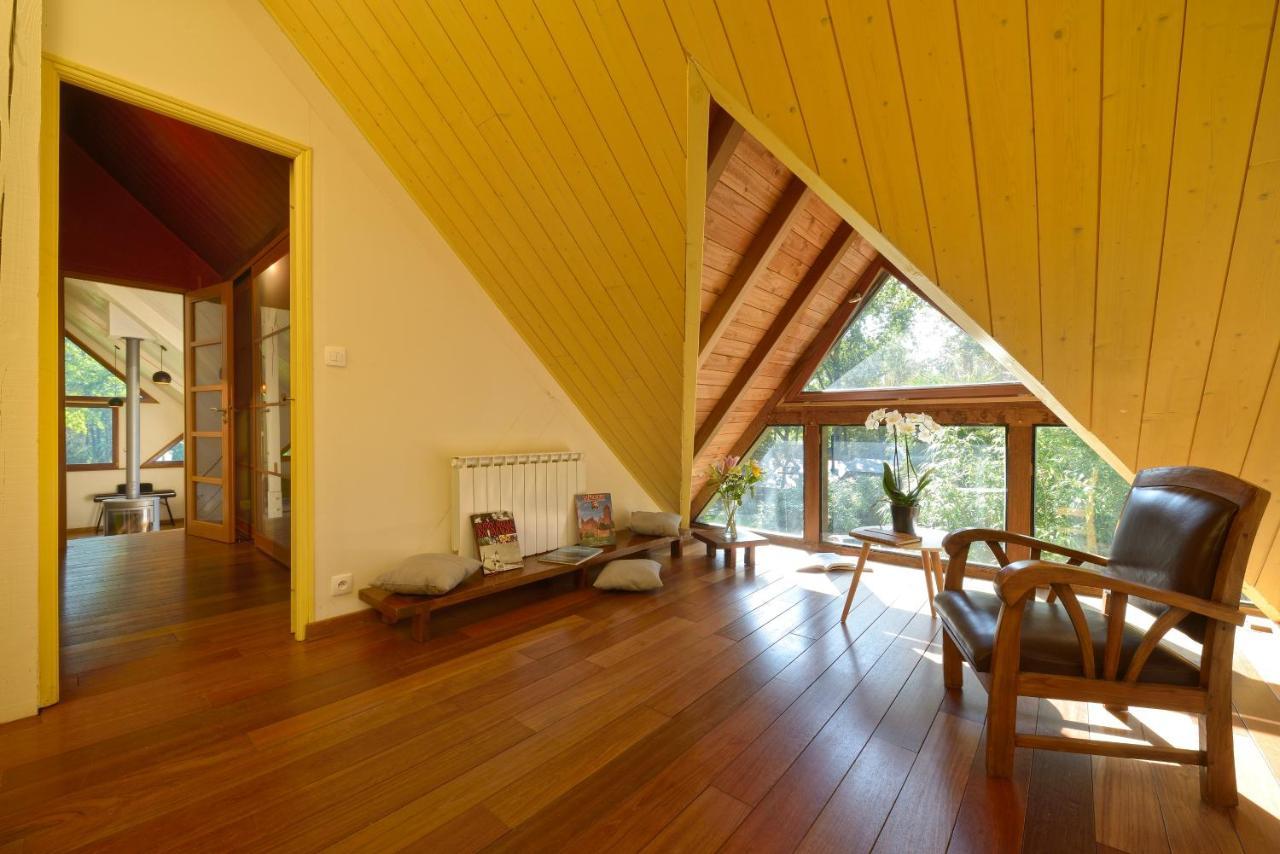 La Maison Dans Les Bois Soucelles Eksteriør bilde